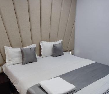 Ahmedabad Hotel | Hotel Neelkamal Ahmedabad