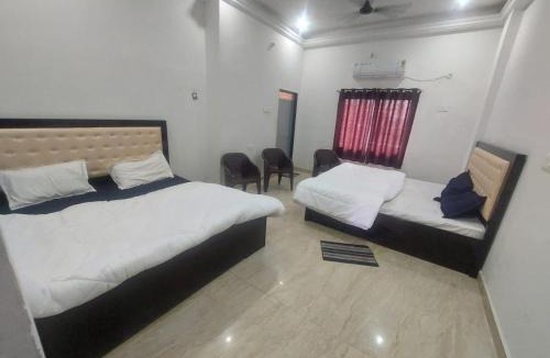 Haraiya Hotel | Hotel New Anuj Palace