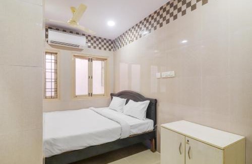 Hyderabad Hotel | Hotel O Aroma Classic Near Nampally Railway station