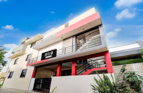 Peelamedu House | Hotel O Coimbatore International Airport