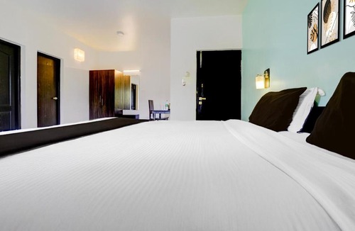 Calangute Hotel | Hotel O The X and Z Hotel
