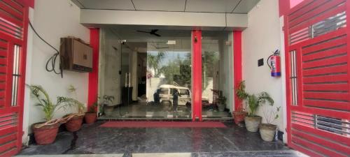 Naini Hotel | Hotel palacio inn