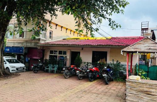 Pachmarhi Hotel | Hotel Paradise Stays