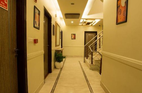 Pashim Vihar Hotel | Hotel Picasso near Peera Garhi Paschim Vihar New Delhi
