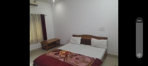 Nathdwara Hotel | Hotel prayag with ev car station 7,4kw