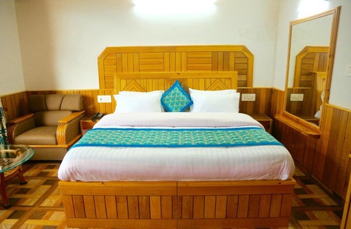 Jagatsukh Hotel | Hotel Rishi Palace By Babylon Hotel's & Resort's