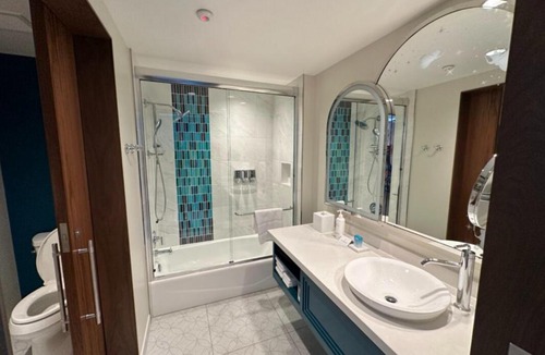 Aerocity Hotel | Hotel Rosewood Suites Near Delhi IGI Airport