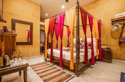 Amar Sagar Pol Hotel | Hotel Royal Villa Jaisalmer