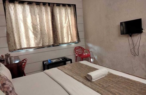 Murbad Hotel | HOTEL SARIKA