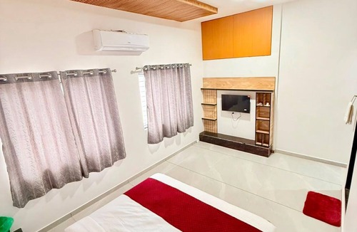 Olpad House | Hotel Sayan