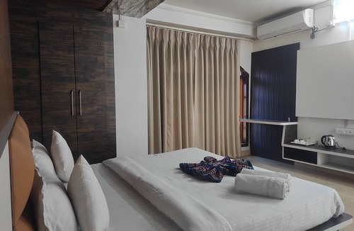 Tinsukia Hotel | Hotel SG Hub Tower