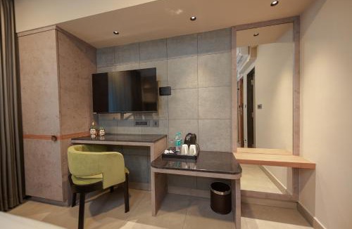 Mangalore Hotel | Hotel Sharda Residency