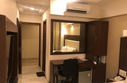 Dombivli East Hotel | Hotel Shivam
