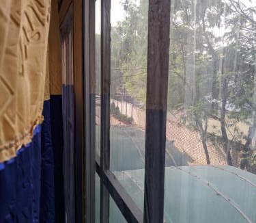 Bilaspur Hotel | Hotel Shivneri
