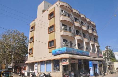 Dwarka Hotel | Hotel Shree Gurukrupa