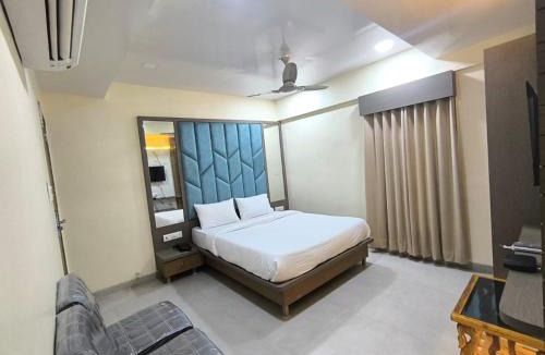 Vashi Hotel | Hotel Shree Residency Lodging & Boarding
