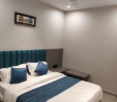 Bopal Hotel | Hotel Signature Bopal