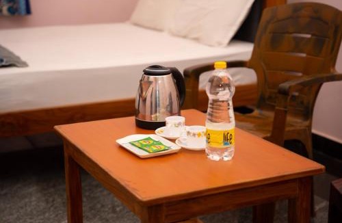 Thanjavur Hotel | Hotel Sri Shanmuga