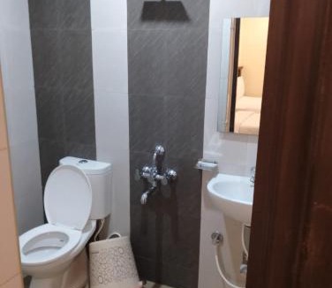 Rameshwaram Hotel | Hotel Strawberry Grand