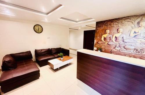 Kompally Hotel | Hotel SVS Luxury Rooms Suchitra Circle,Jeedimetla Hyderabad