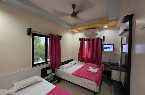 Shirdi Hotel | Hotel Temple Sai
