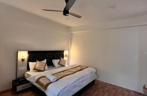 Shargole Hotel | Hotel The Kargil Castle