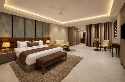 South West Hotel | Hotel The Luxury Delhi Airport