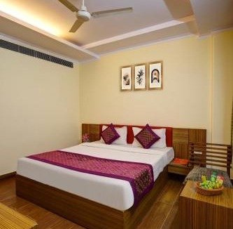 Karol Bagh Hotel | Hotel The Pearl Near BLK Hospital