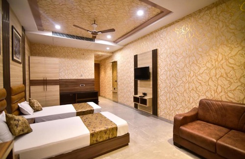 Faizabad Hotel | Hotel Trimurti