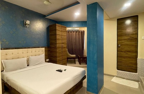 Jogeshwari West Hotel | Hotel Western Court