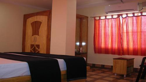 Tirupati Cabin | Hotel Woodside