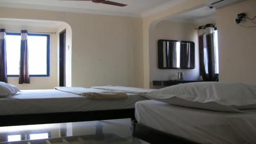 Tirupati Cabin | Hotel Woodside