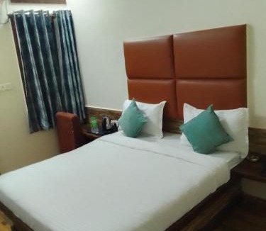 Allahabad Hotel | Hotel yadunath