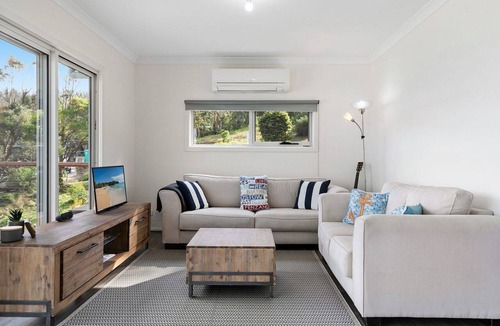 Separation Creek House | Hull's Haven