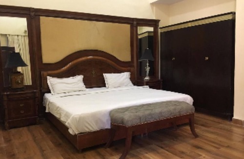 Aarey Colony Villa | Imperial Palace Hotel is near 300 mtrs