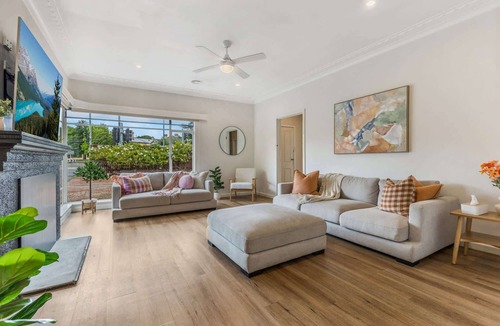 Ironbark House | Ironbark Rise, Central Bendigo