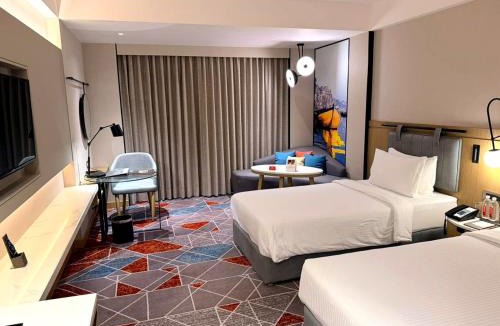 Varanasi Hotel | J J Plaza JHV Cantonment Varanasi