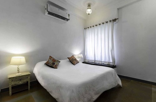 Udaipur District Hotel | Jarokha Haveli