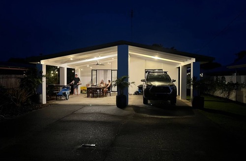 Currimundi House | Jewel In The Crown Pet Friendly Near Currimundi Lake