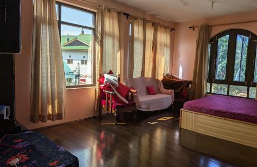 Nishat-Shalimar Hotel | John's palace