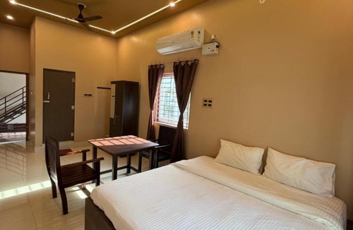 Thanjavur Hotel | JRR room stay