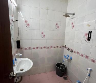 Hauz Khas Village House | Jungle House 1 -71 BNB