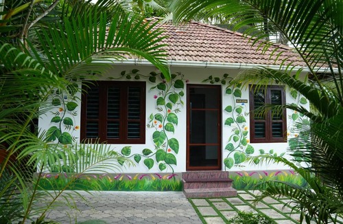 Sulthan Bathery Hotel | Kaivalyam Homestay