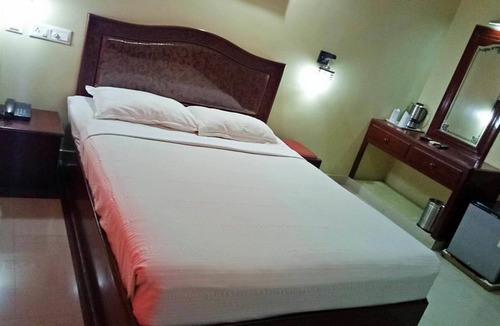 Wadakanchery Hotel | Keli Hotels P
