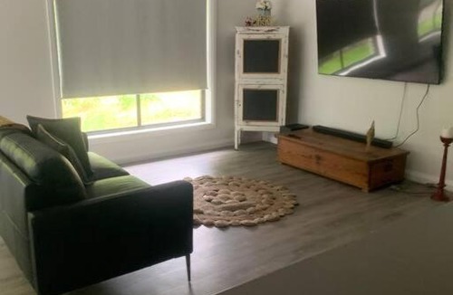 Tumut House | Killara Kottage