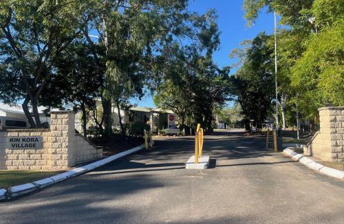 New Auckland Hotel | Kin Kora Village