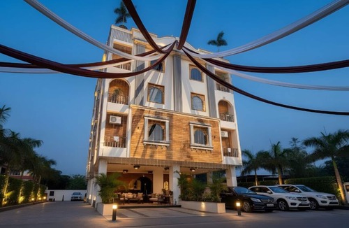 Sikar House | Knight Oasis
