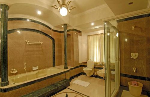 Kochi Resort | KTDC Bolgatty Palace & Island Resort