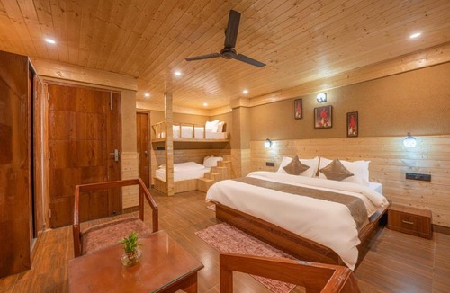 Fagu Hotel | "Kufri Retreat Residences" l Multi Cuisine Restaurant l Conference Hall l Scenic Venues for Private Parties l Basic First Aid l Spacious Car Parking l Managed By ExoticStays Group