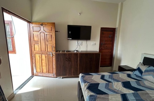 Ayodhya House | Kusum Homestay 200-300m distance from Ram Mandir hostet By Avinash Mishra